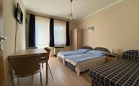 Magyar Apartman Ii.